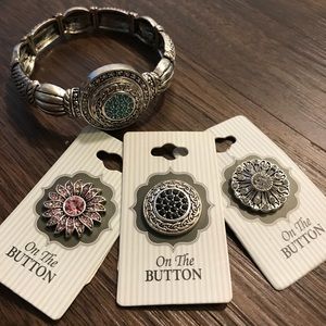 On The Button Bracelet